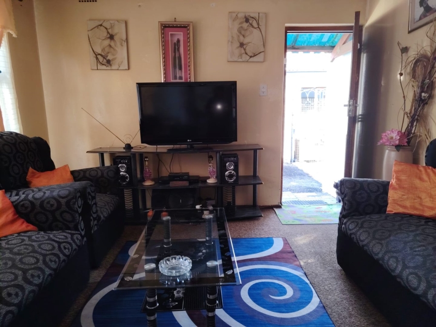3 Bedroom Property for Sale in Park Village Western Cape